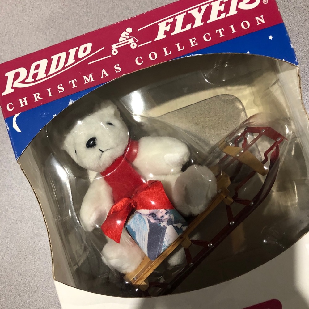 Radio flyer Christmas bear and sleigh